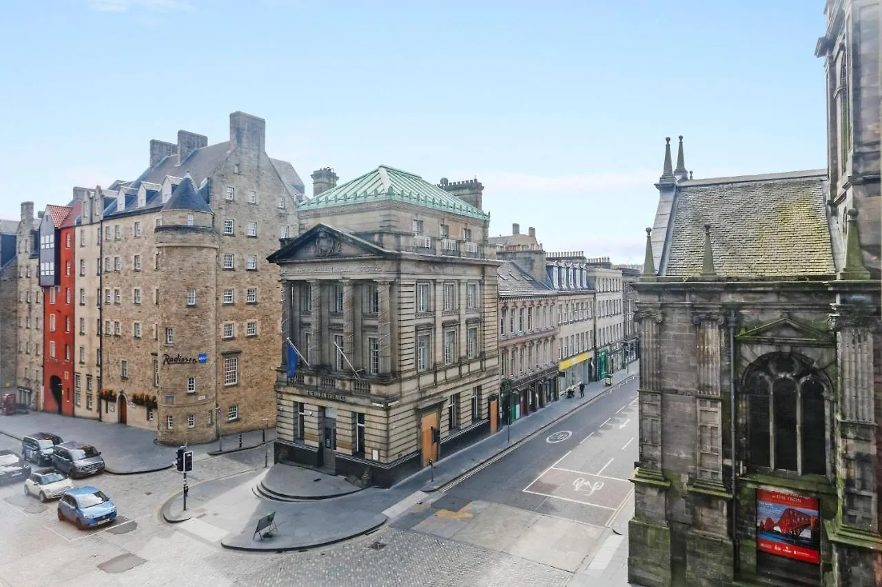 Royal Mile Mansions 14 Edinburgh Apartment