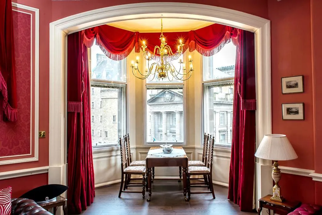 Royal Mile Mansions 14 Edinburgh Apartment
